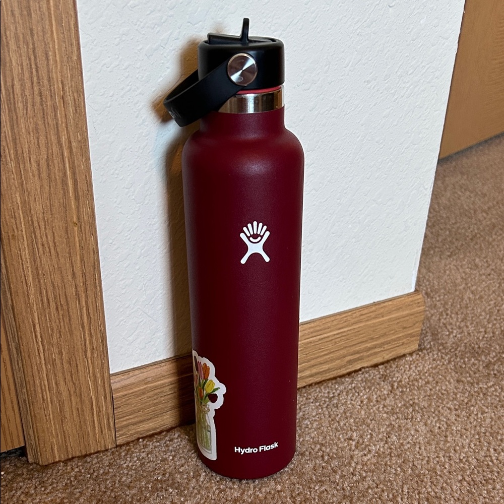 24 oz Hydro Flask Water Bottle